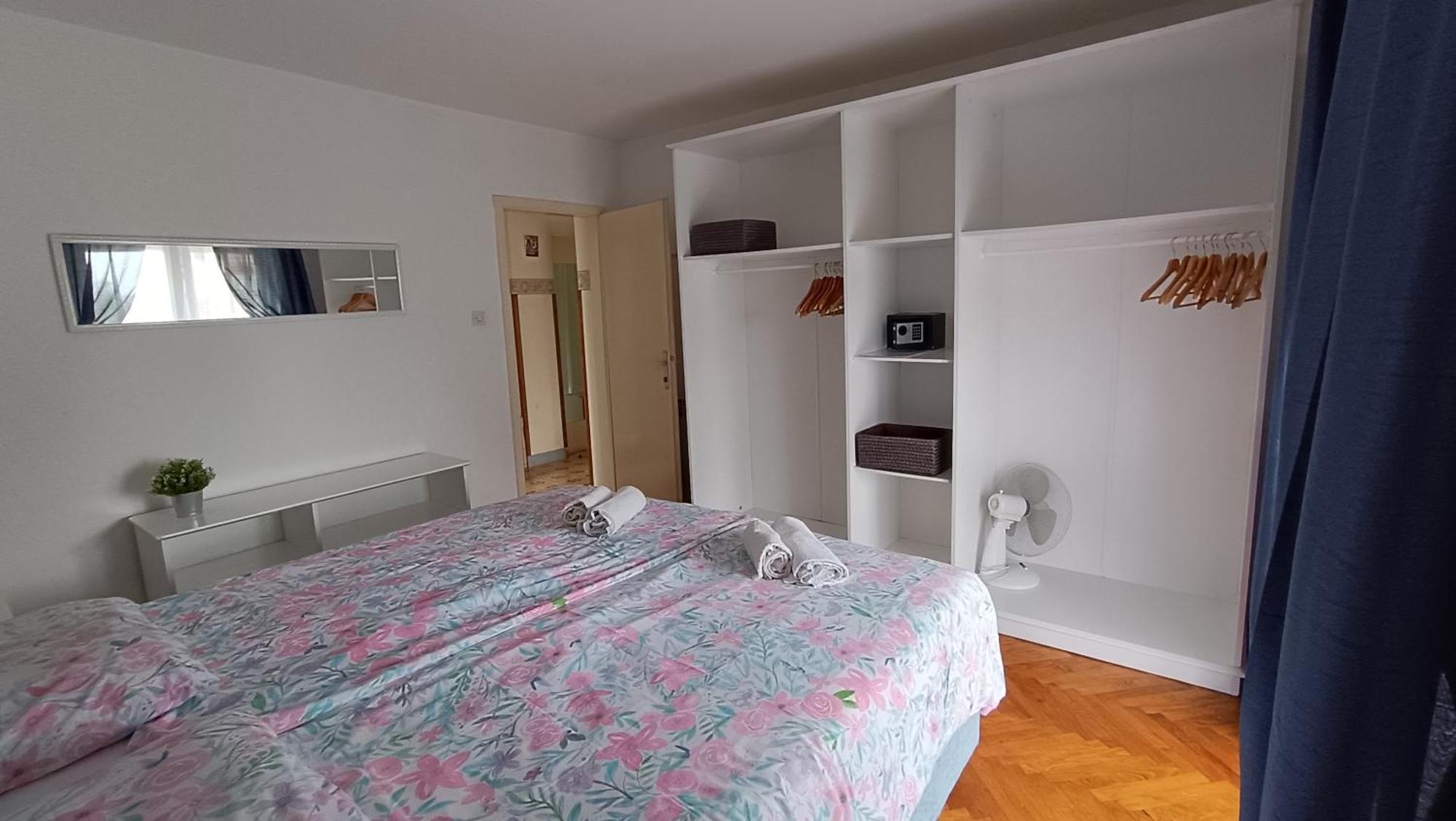 Apartments Gabriela Poreč Buitenkant foto